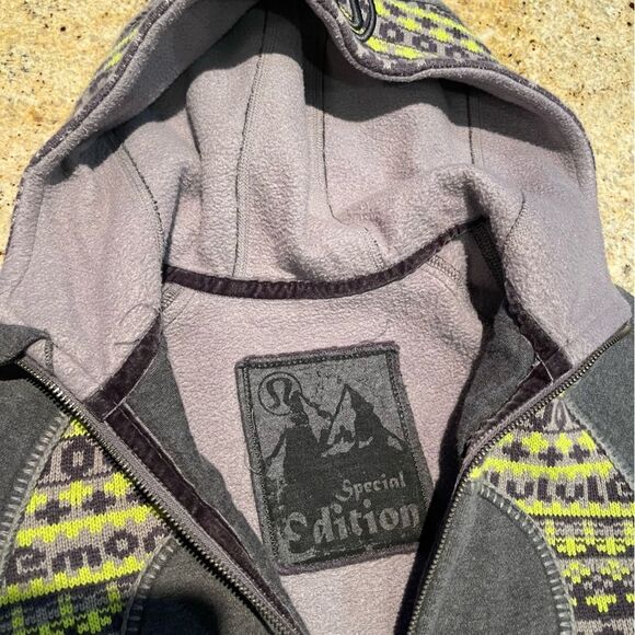 RARE lululemon scuba hoodie - special edition (S 4/6) - Picture 7 of 10